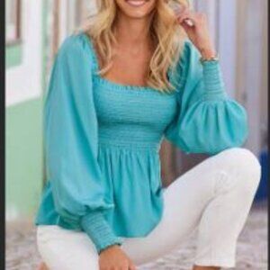 NWOT Boston Proper Smoked Peplum Blouse. Long Sleeve. Size XS. Green Palms